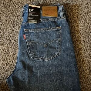 Levi's 501 Dark Blue Straight Jeans